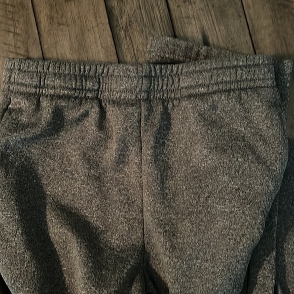 Tek Gear Boys Grey Pants w/ Pockets and Side Stripe - Picture 6 of 8